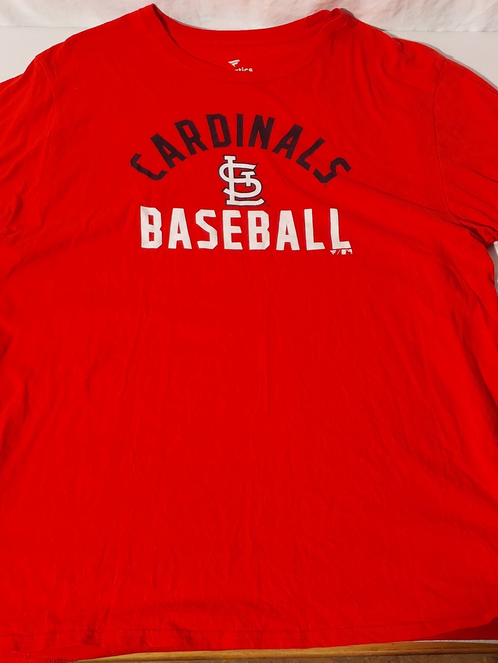 XL Fanatics Red Crewneck Graphic Tee